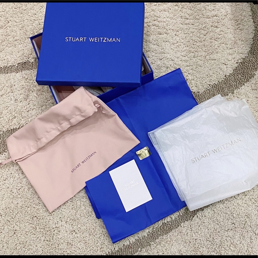 Stuart Weitzman Set